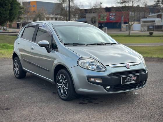 FIAT PUNTO 1.4 ATTRACTIVE 8V FLEX 4P MANUAL FIAT PUNTO 1.4 ATTRACTIVE 8V FLEX 4P MANUAL